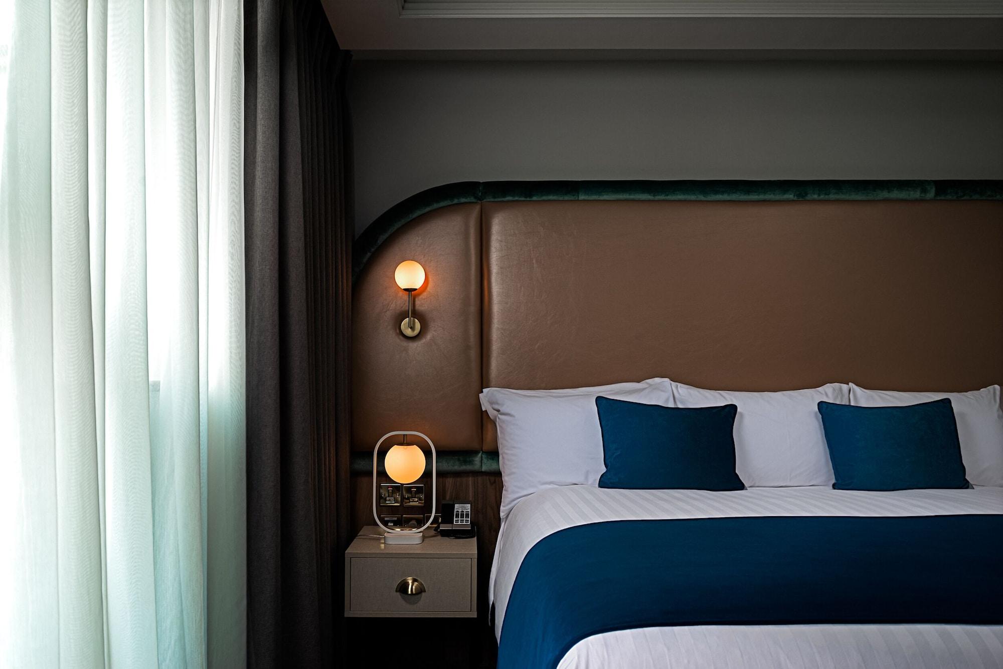 Limerick Junction The Savoy Hotel מראה חיצוני תמונה A bedroom at the hotel