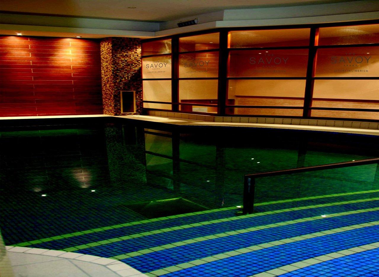 Limerick Junction The Savoy Hotel מראה חיצוני תמונה The pool at the hotel